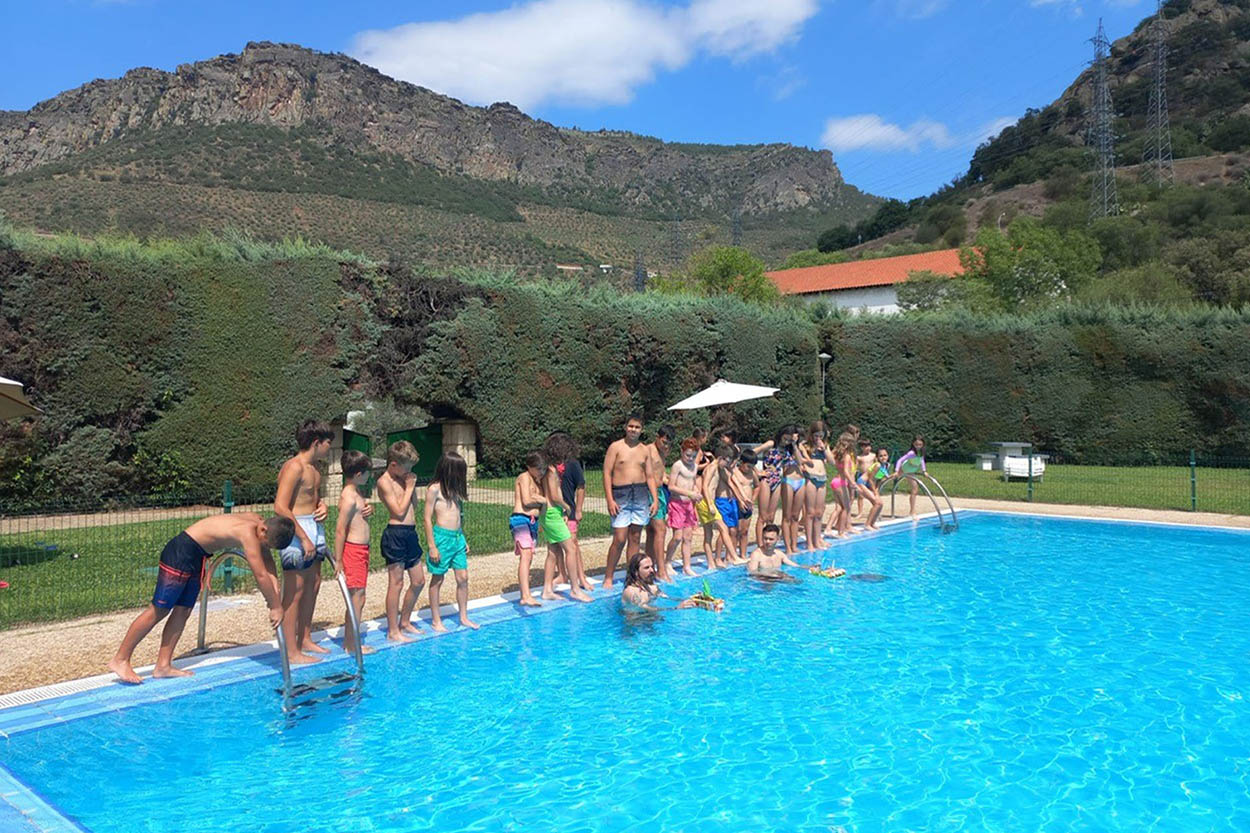 Pueblo Inglés Kids - Swimming pool