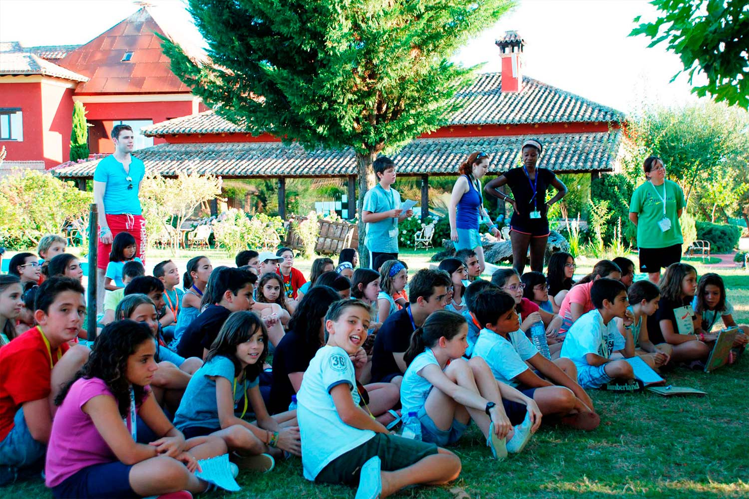 Pueblo Inglés Kids - Activity Group