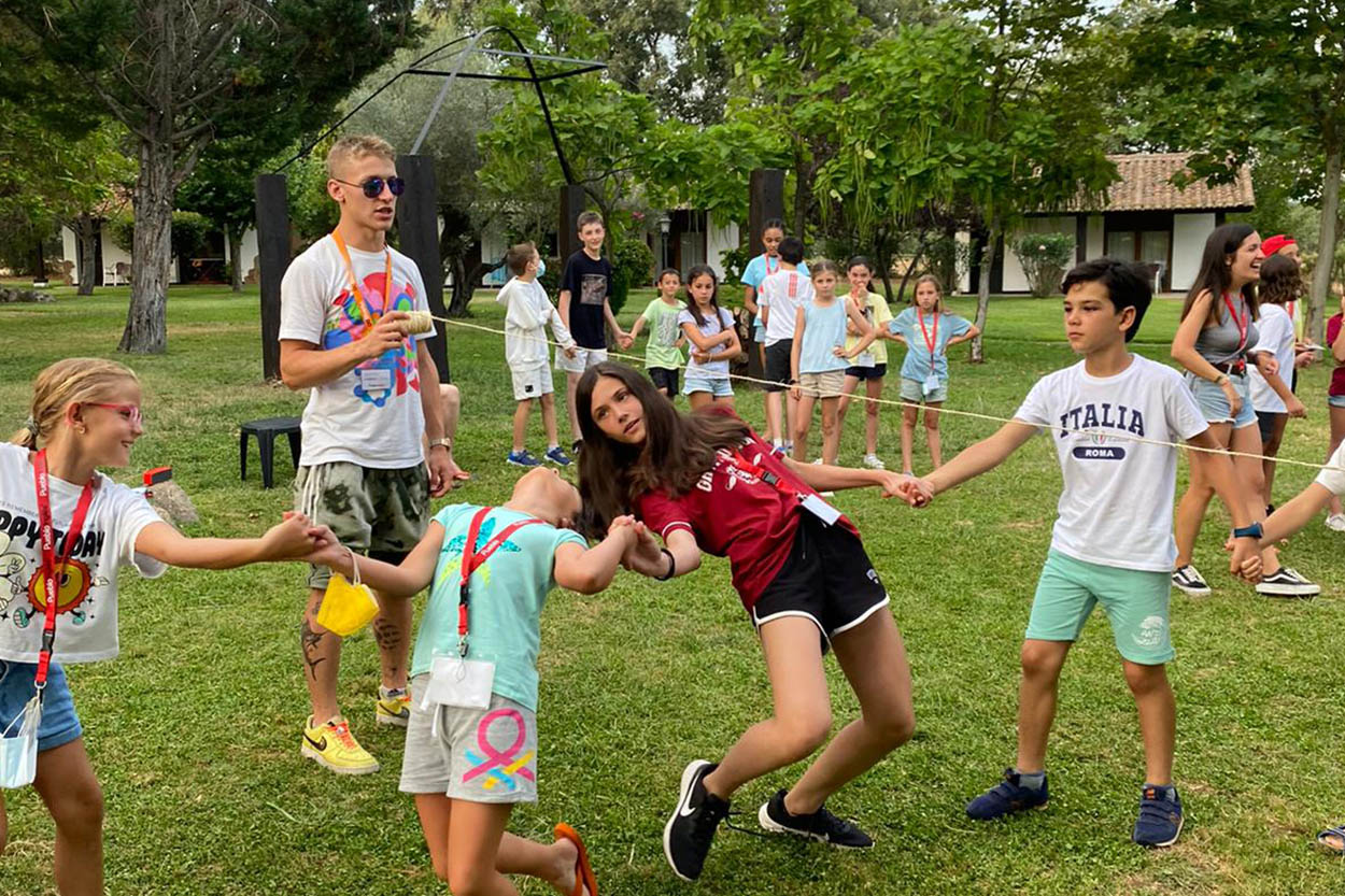 Pueblo Inglés Kids - Group Activity