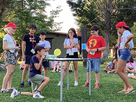Campamentos Pueblo Inglés sin salir de España