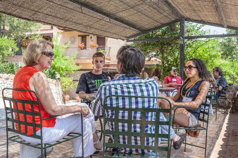 Discusiones de Grupo - Pueblo Inglés Discusiones de Grupo - Pueblo Inglés